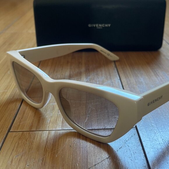 GIVENCHY White Cat Eye Sunglasses - Picture 4 of 9